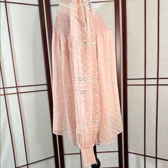 White House Black Market Pink Pleated Long Sleeve Blouse - Picture 6 of 9